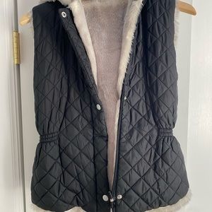 Women’s faux fur vest